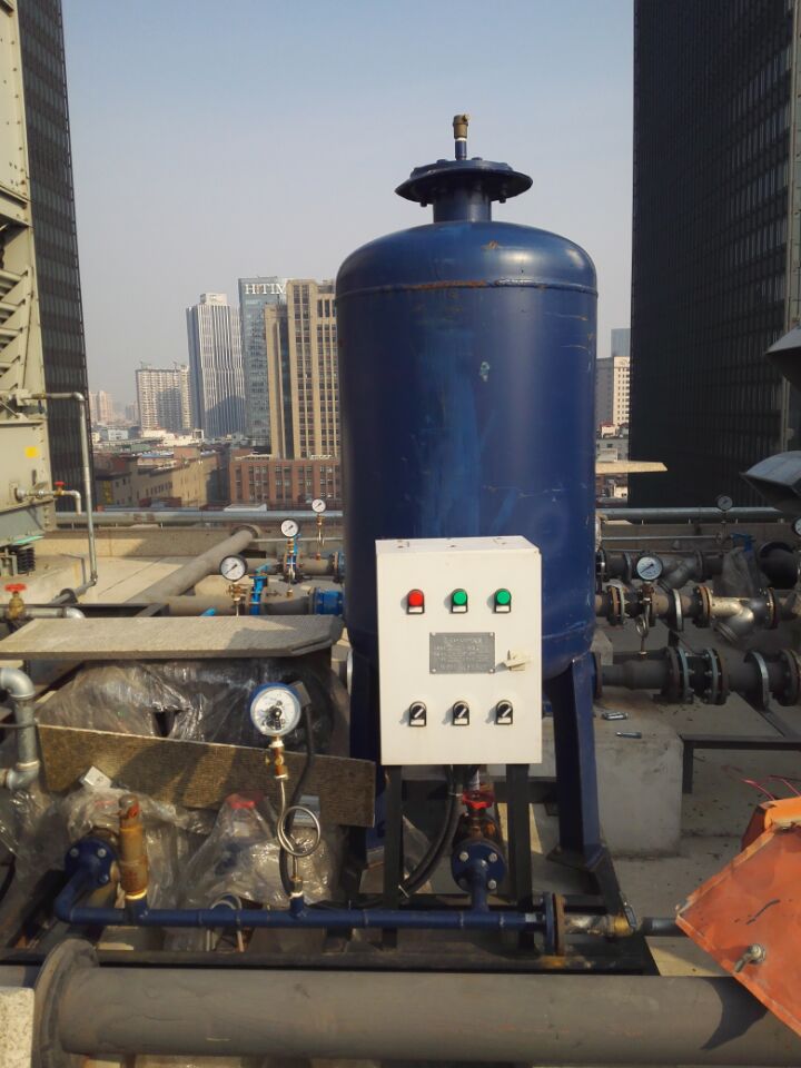 定壓補(bǔ)水設(shè)備施工現(xiàn)場(chǎng)